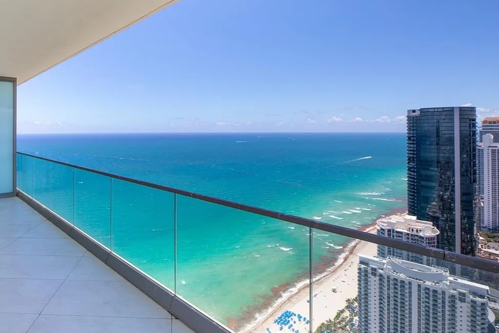 Oceanfront and Bay Balconies