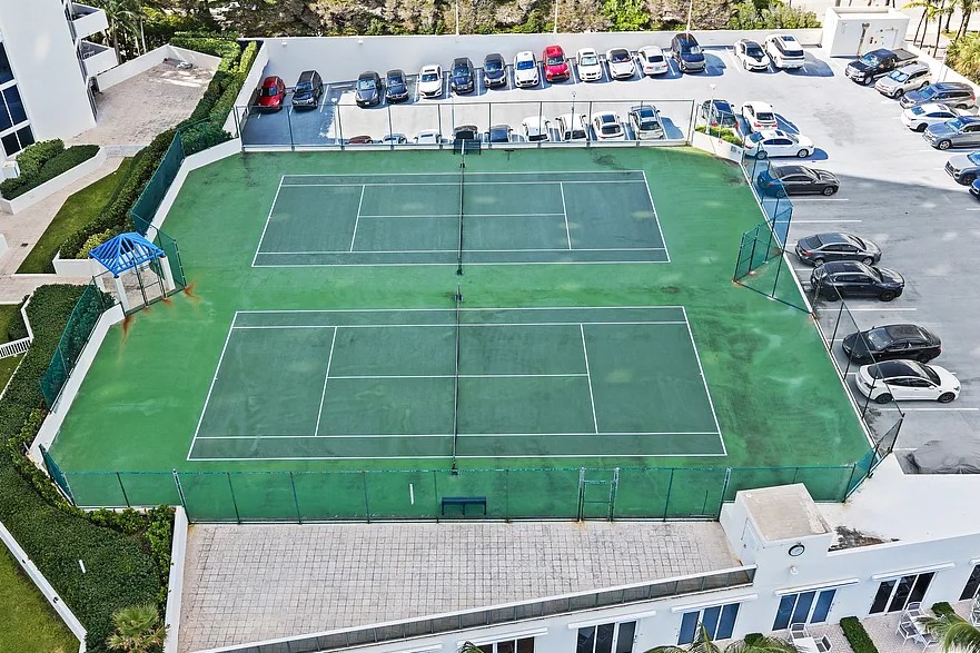 Ocean I Tennis Court