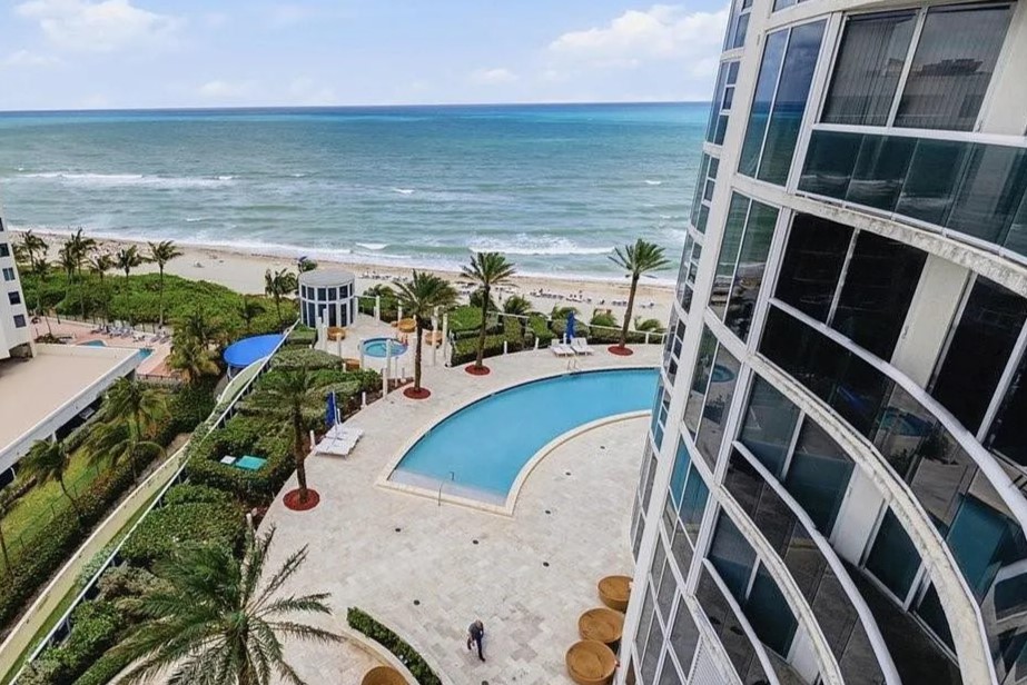 Ocean IV Pool & Beach