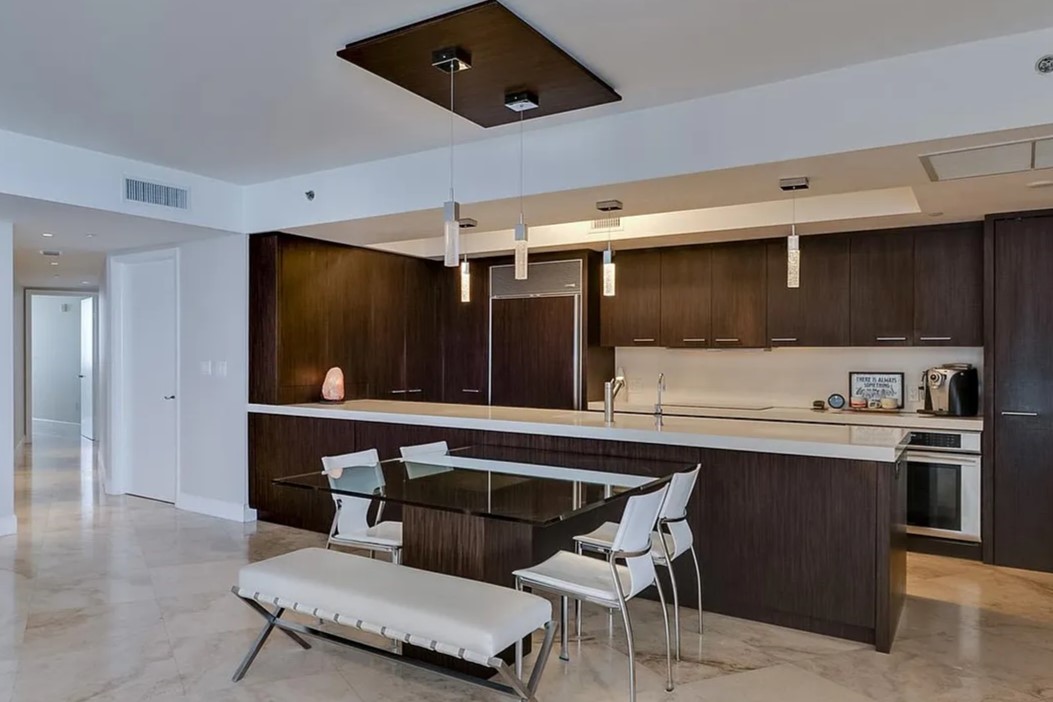 Ocean IV Kitchen