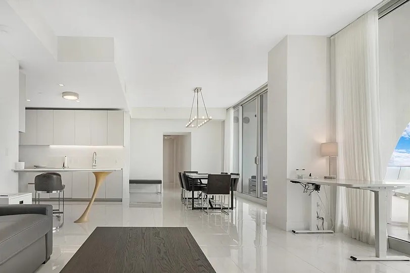 Jade Signature Condo
