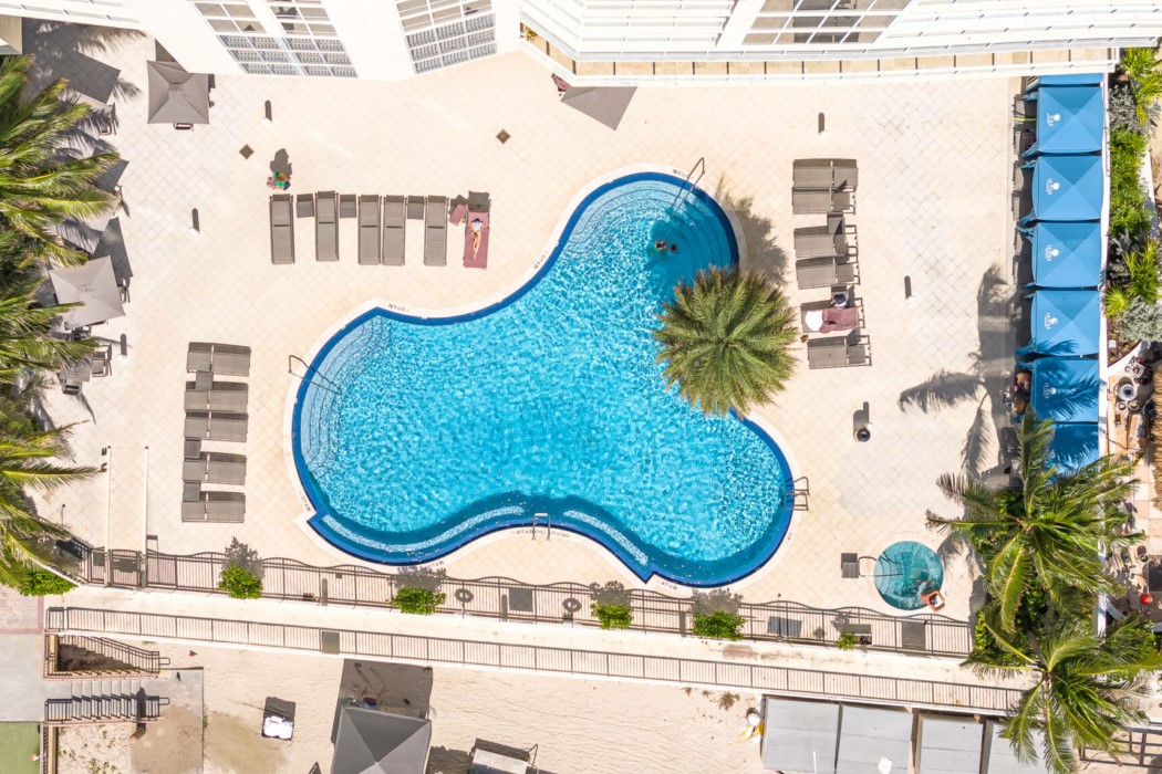 La Perla Pool and Beach