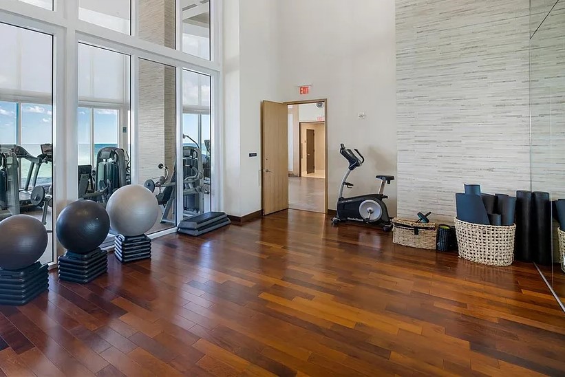 Trump Tower I Yoga