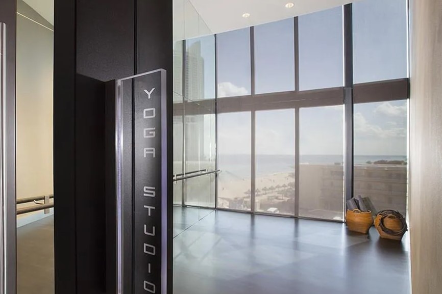 Porsche Design Tower Yoga