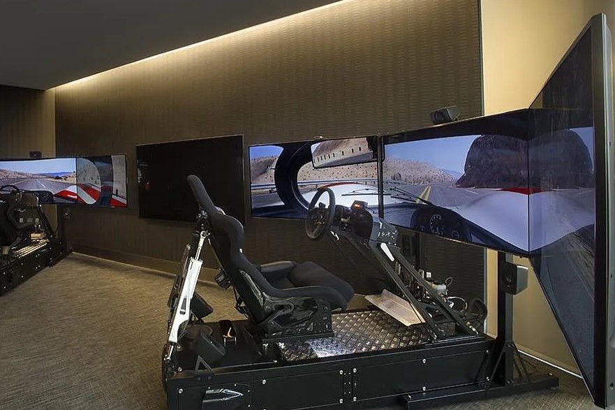 Porsche Design Tower Entertainment
