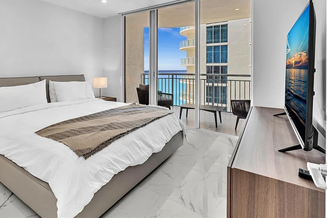 Ocean Point Bedroom