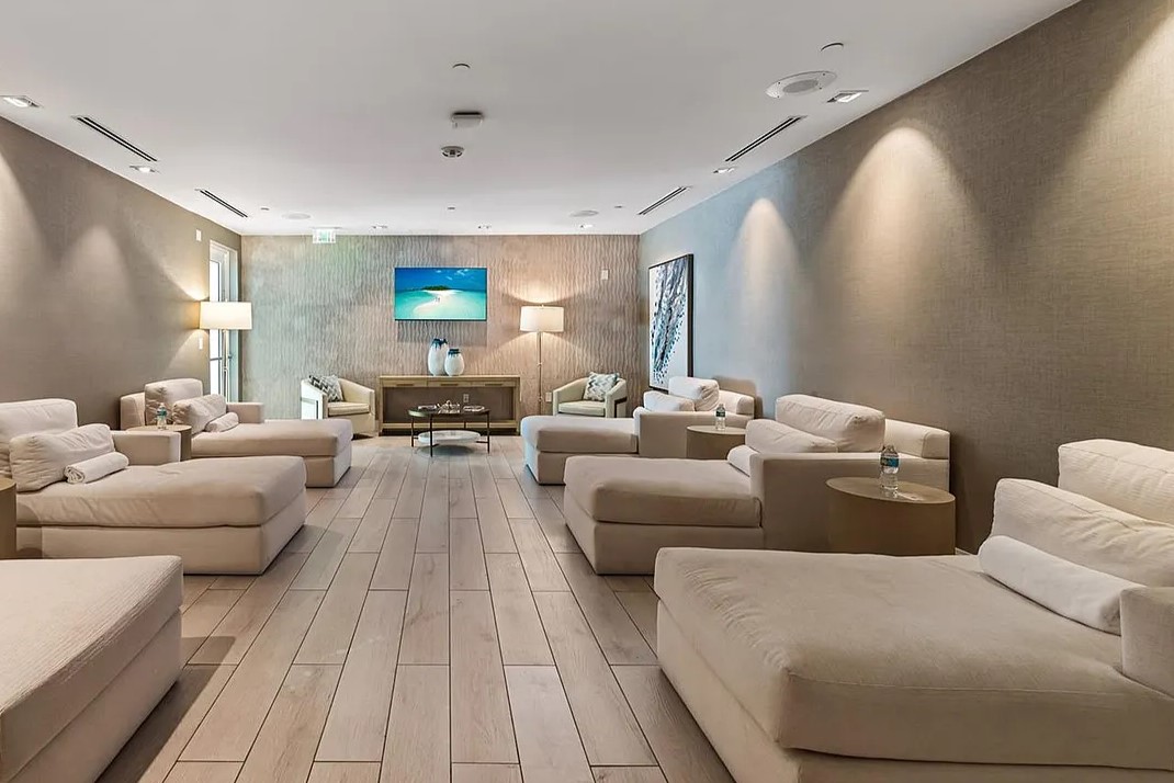 Turnberry Ocean Colony Massage Area