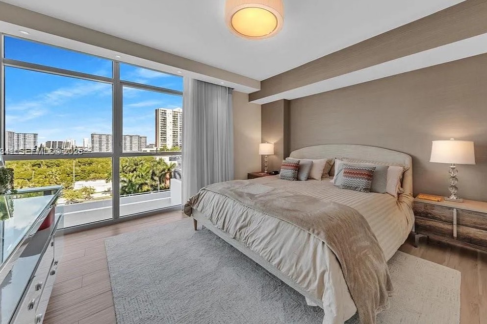 400 Tower Bedroom