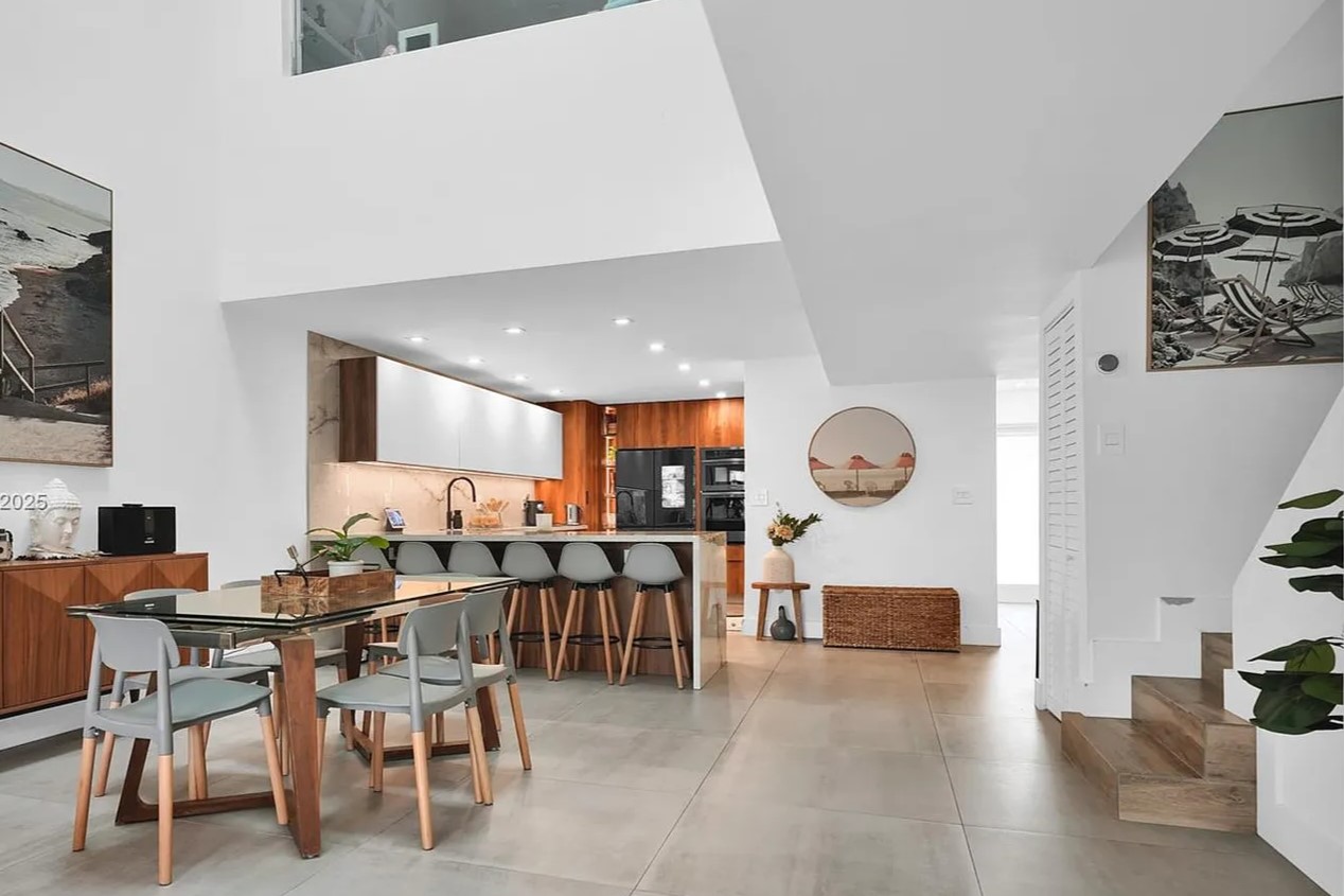 Poinciana Island Kitchen