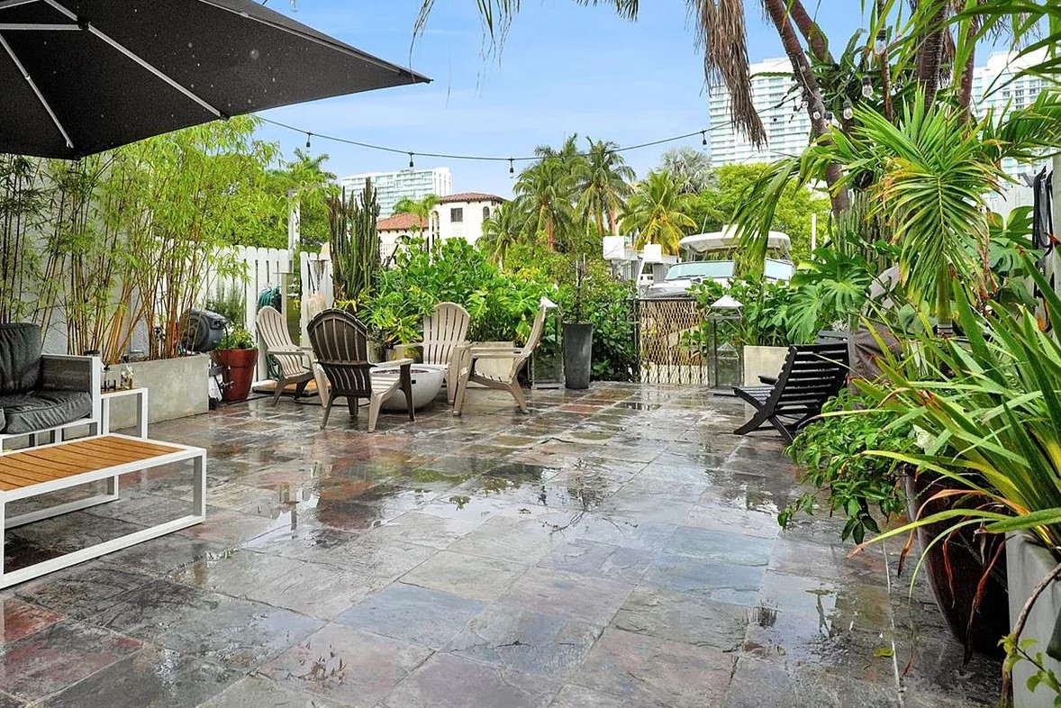 Poinciana Island Garden Space
