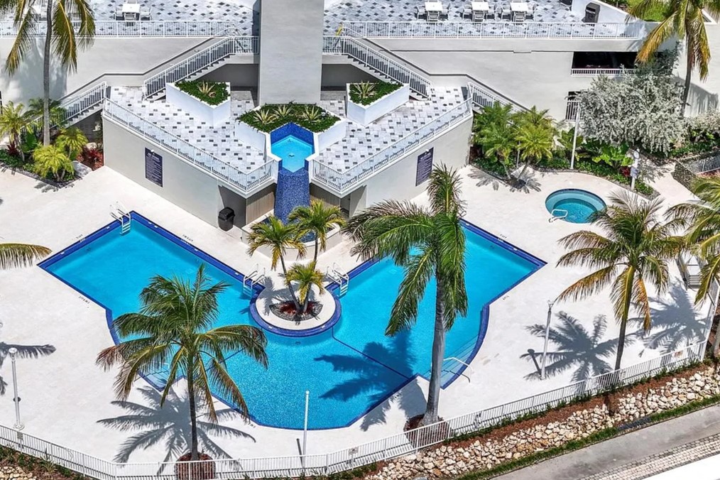 Hidden Bay Pool
