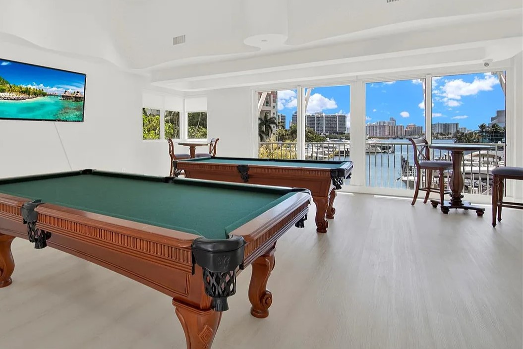 Hidden Bay Entertainment Area