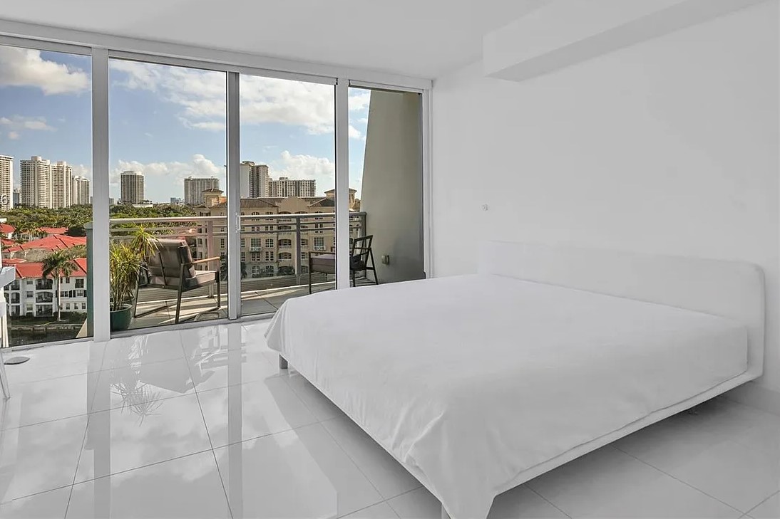 Hidden Bay Bedroom