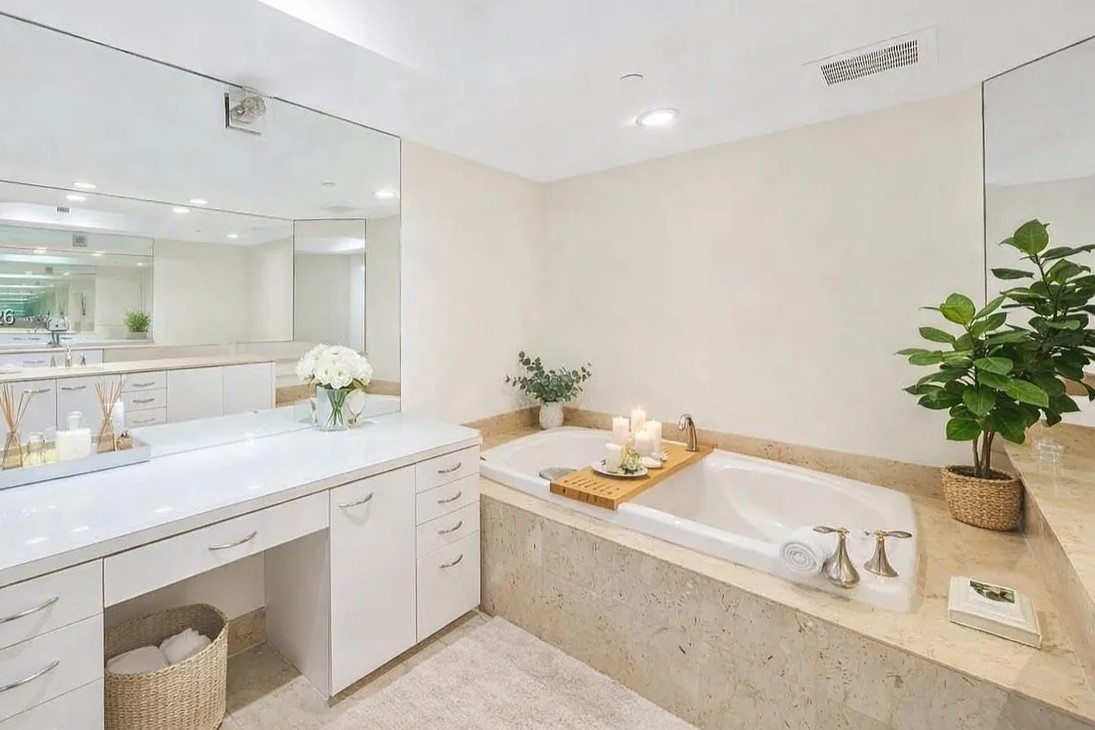 Atlantic I Bathroom