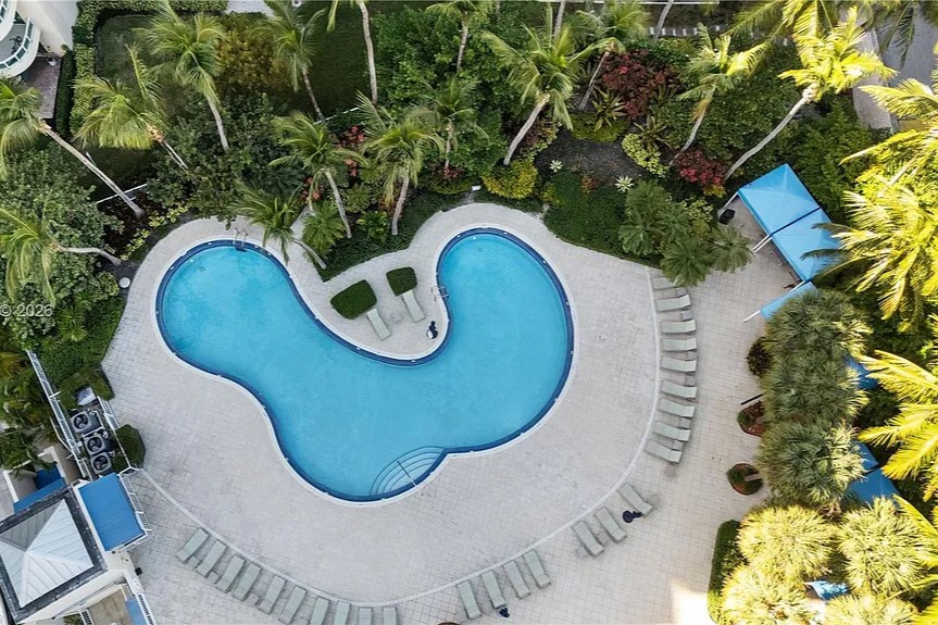 Aventura Marina One Pool