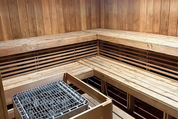 Aventura Marina One | Yacht Club Sauna