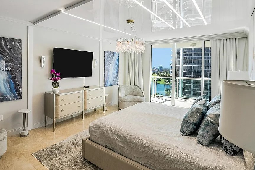 Estates of Acqualina Condo