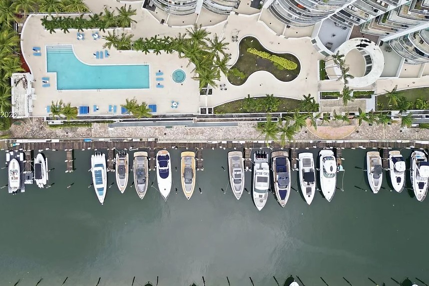 Uptown Marina Lofts Pool and Lake