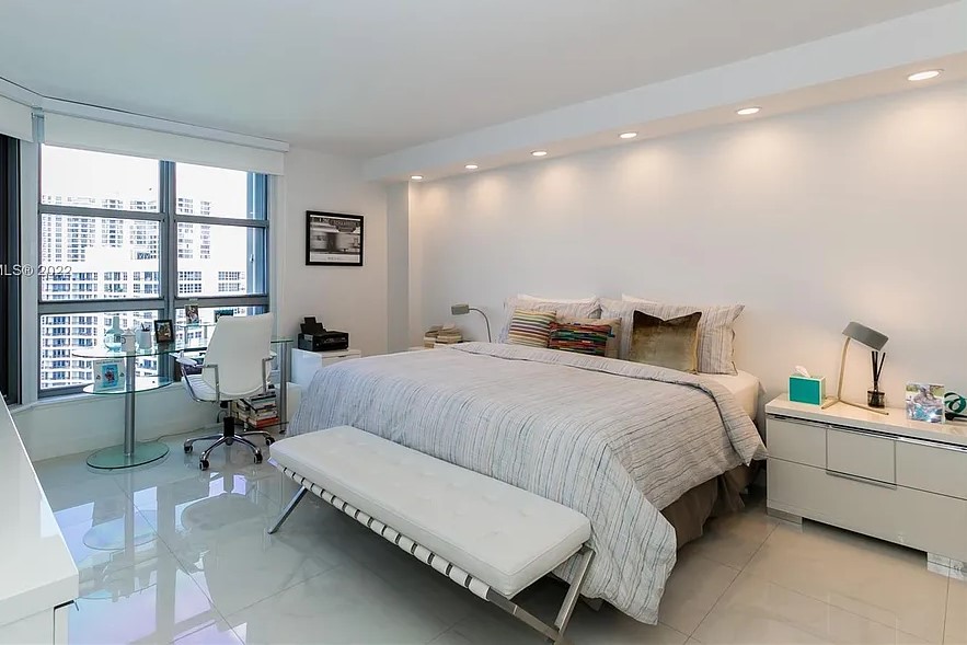 Mystic Pointe 200 Bedroom