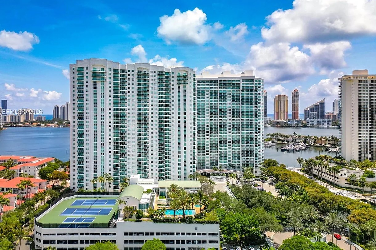 Peninsula II | Aventura, FL