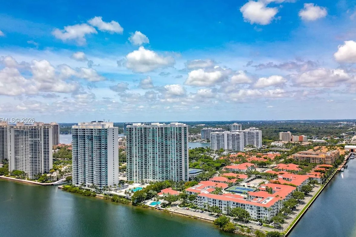 Peninsula II View