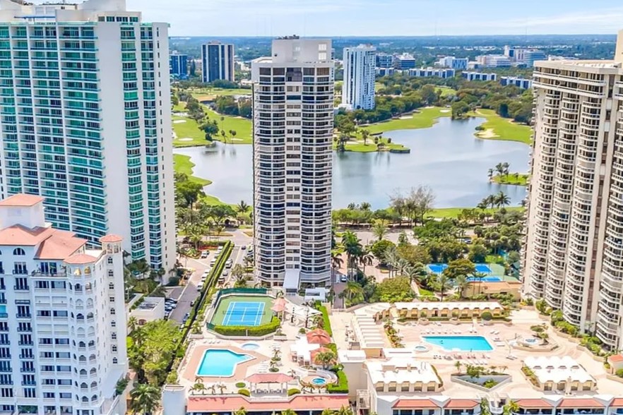 The Landmark View From Country Club