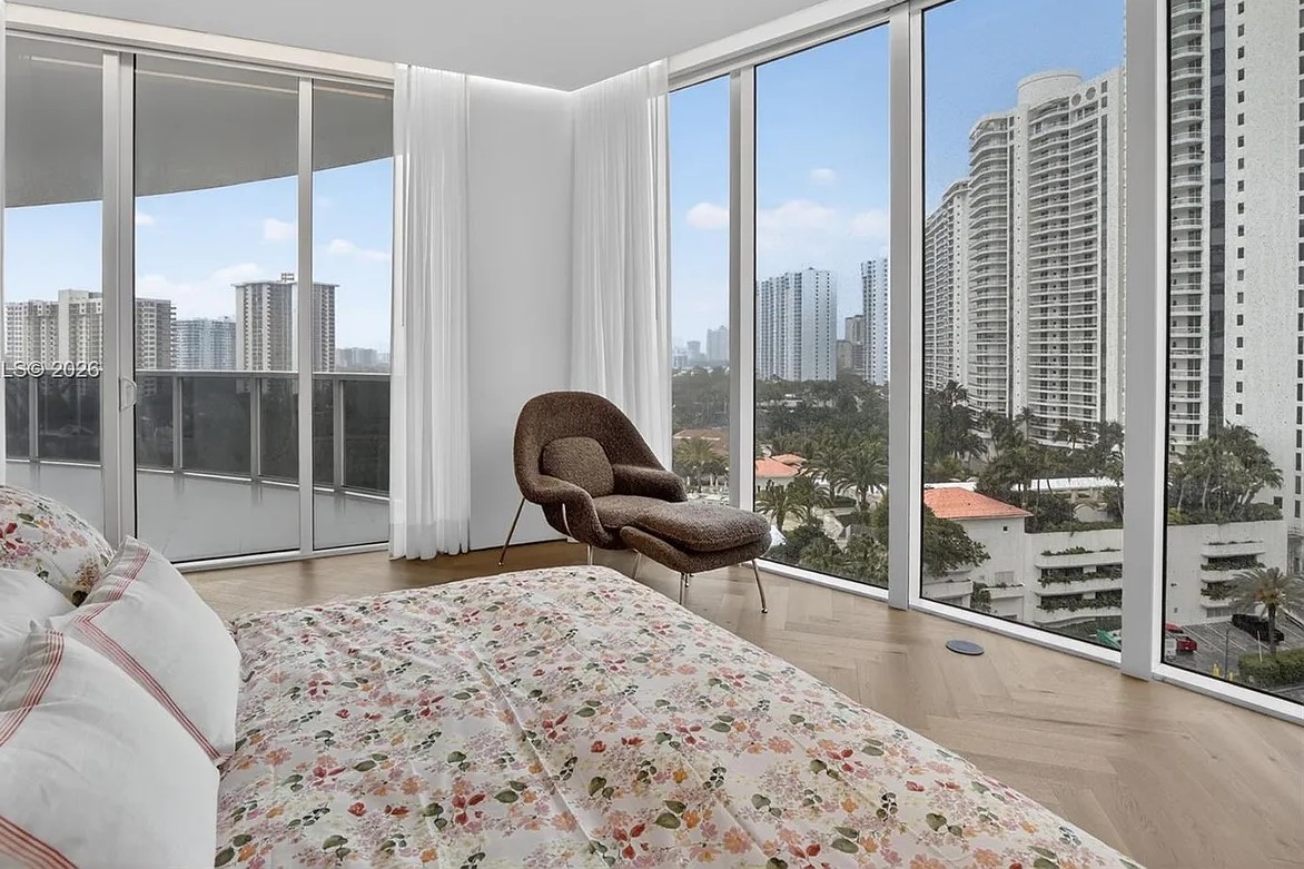 Bellini Bedroom