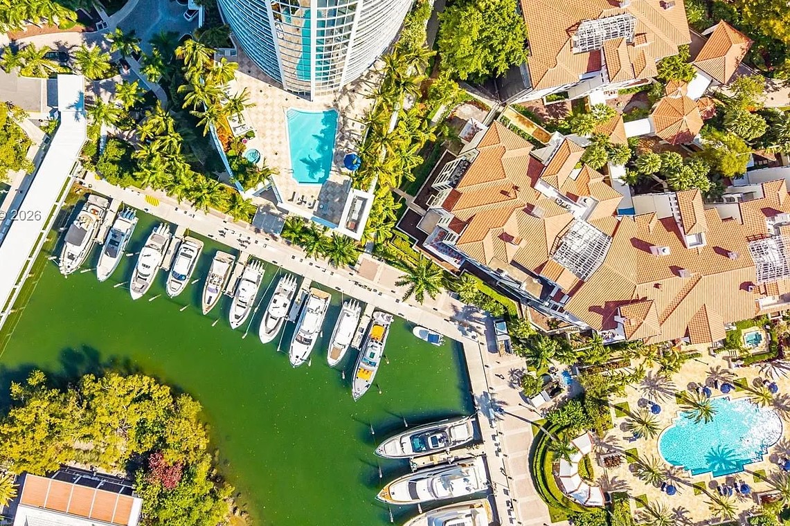 Bellini Boat Dock