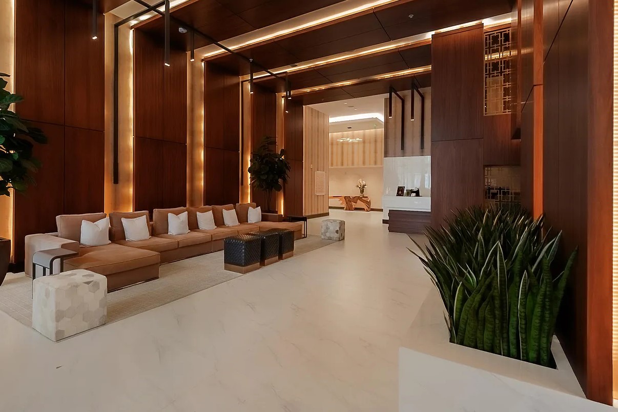 Peninsula I Massage Room