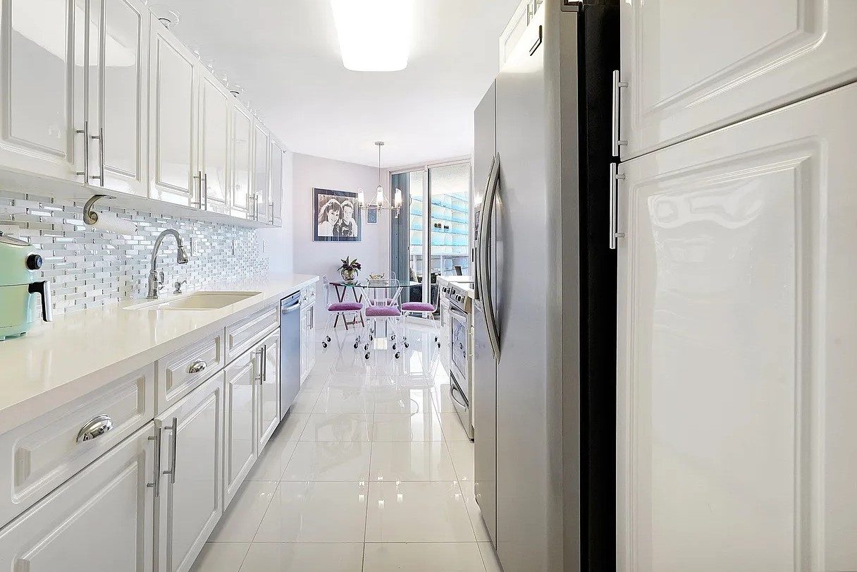 Sands Pointe Kitchen