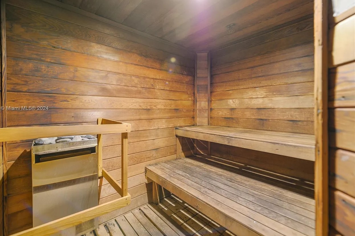 Sands Pointe Sauna