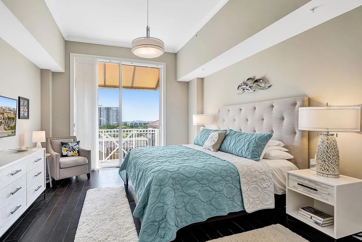 Alaqua Bedroom