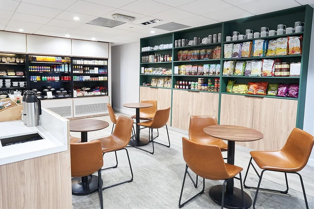 Williams Island 7000 Convenience Store