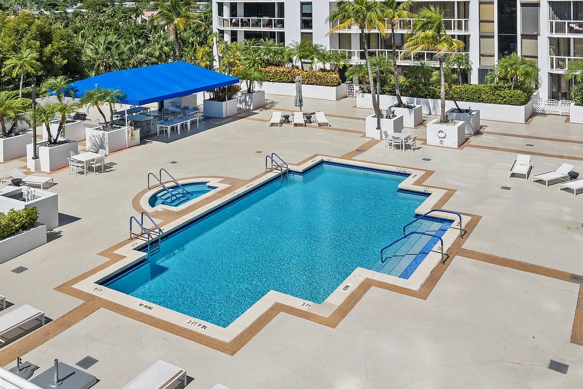 Harbor Towers Pool