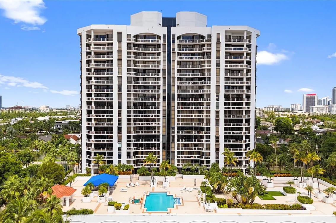 Harbor Towers | Aventura, FL