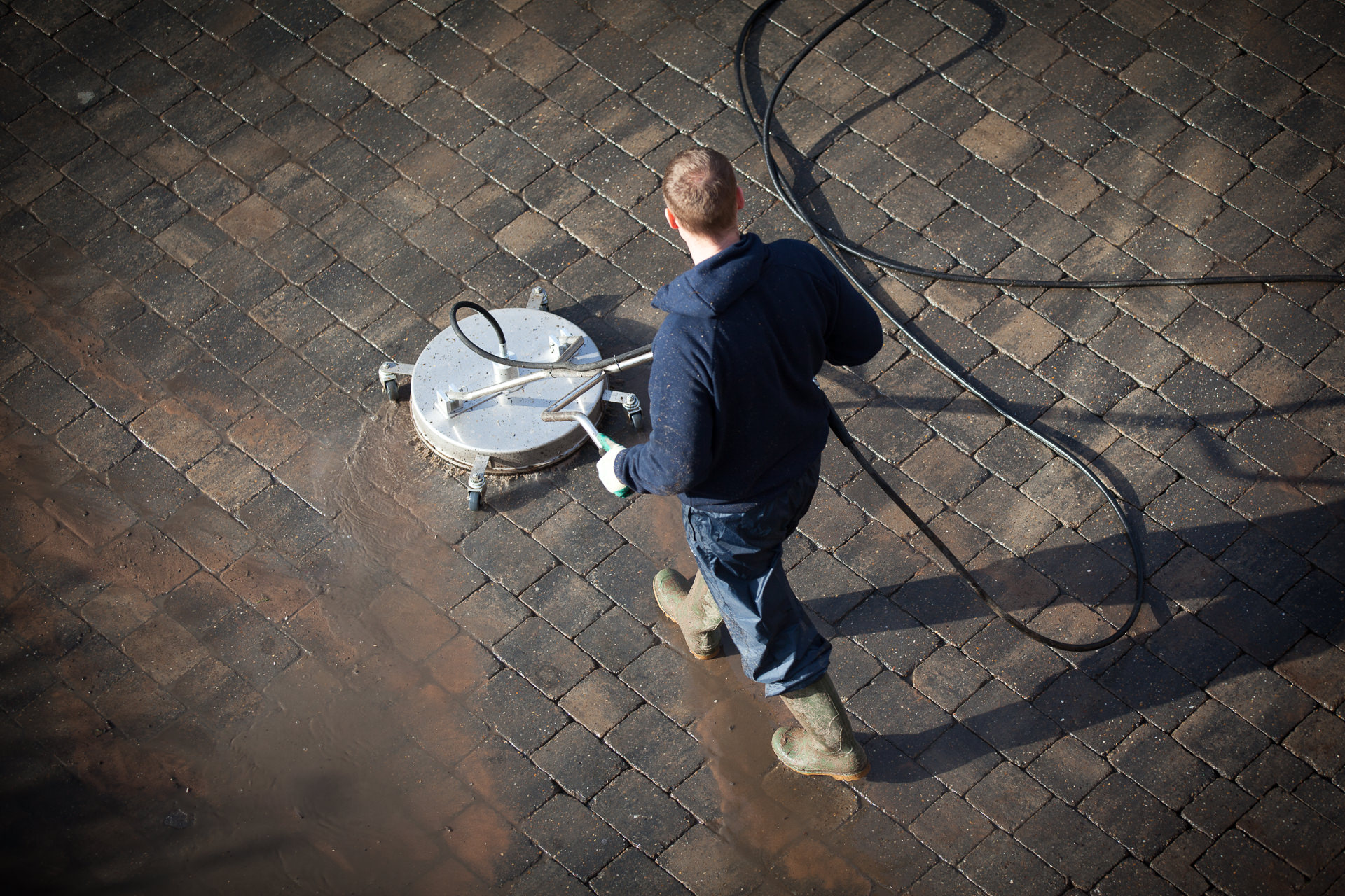 {{ custom_values.service_1 }} in {{custom_values.biz_area_1})