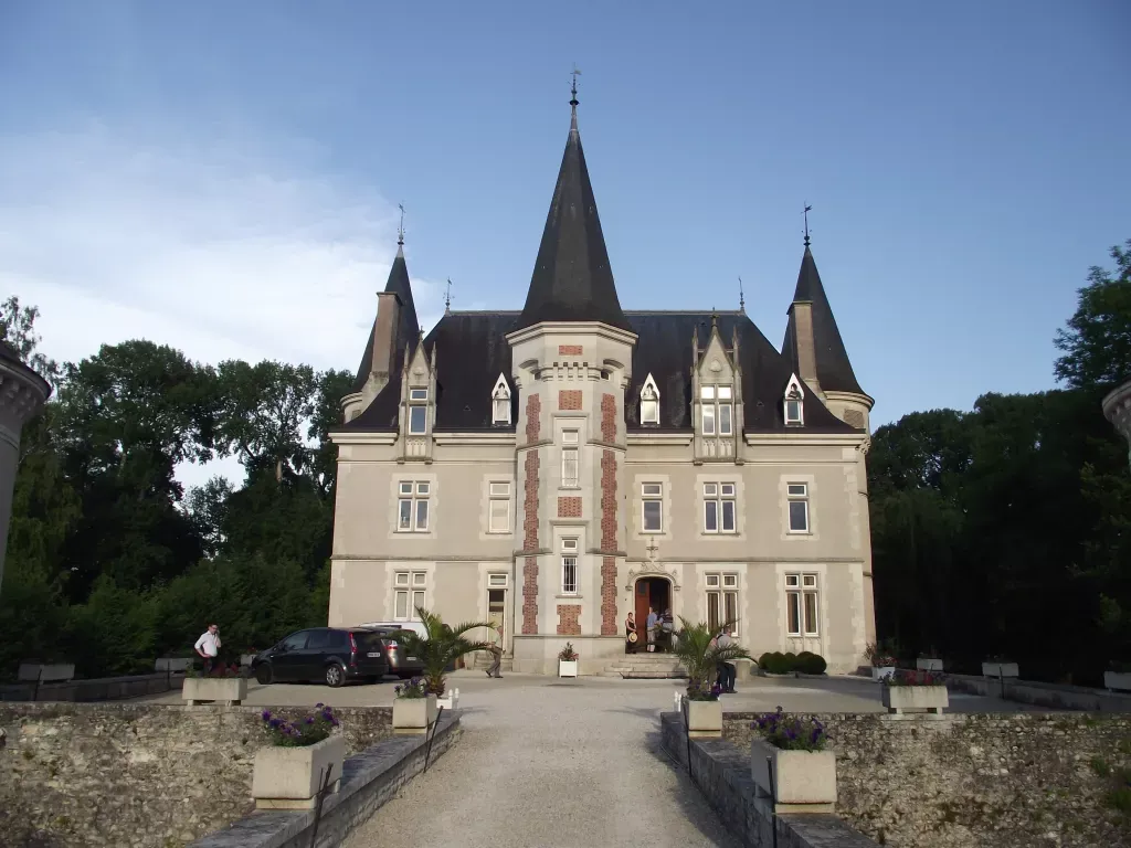 VendezVotreBien.com - agence immobilière Montargis garantie délai - Chateau blanc