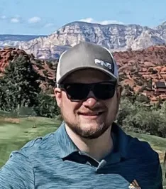 Busy dad succeeding with an online weight loss program