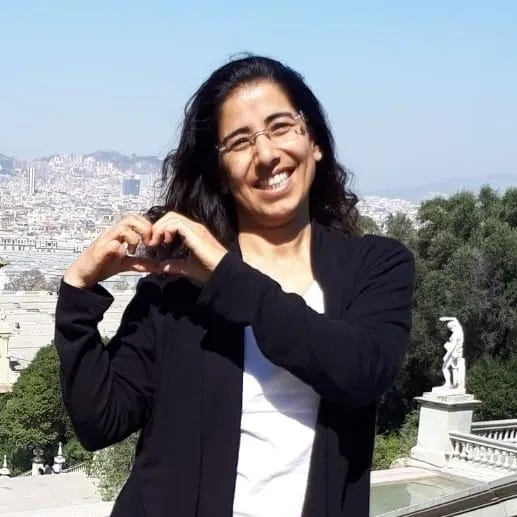 Portrait of Liora Cohen, senior Otzmat Harakut practitioner