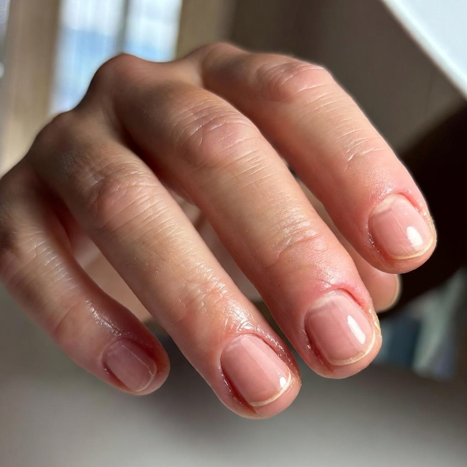 Uñas con manicura basica