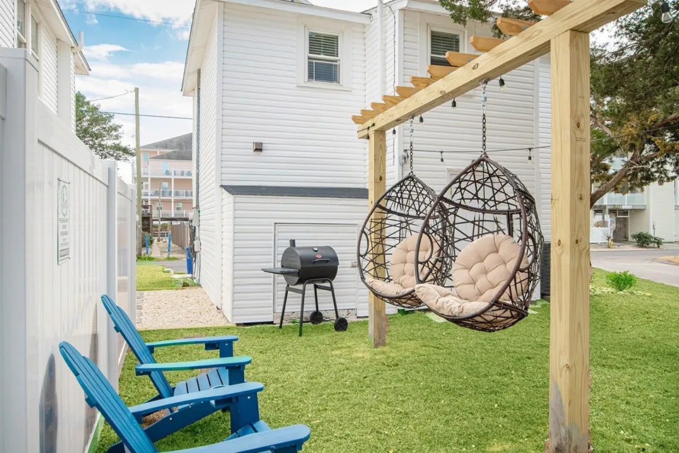 Loni's Beach Cottage at Harris Hideaways