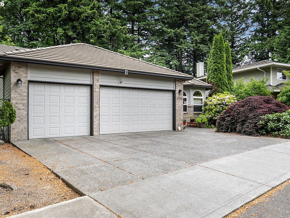 Portland Concrete levels Driveway