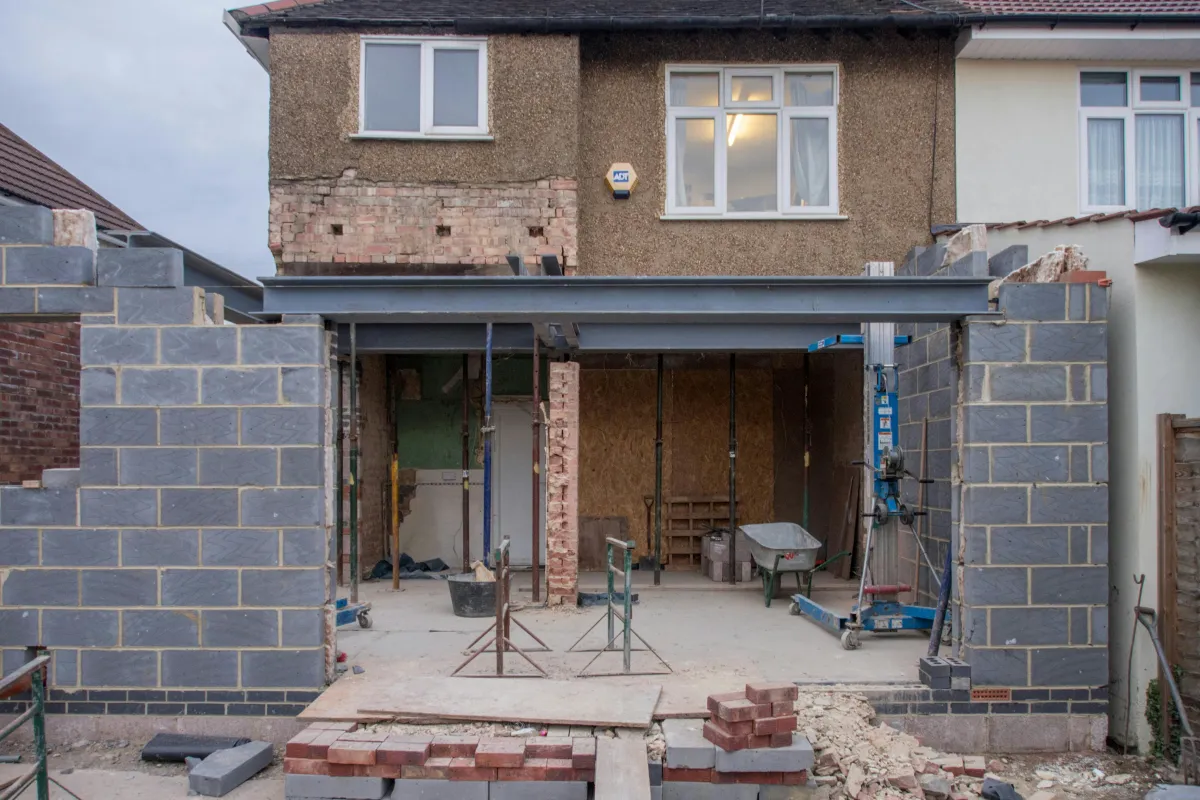 {{ custom_values.service_1 }} in {{custom_values.biz_area_1})