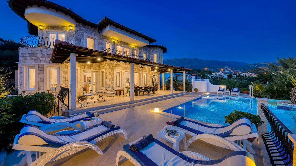 The Future at The Carlisle Palm Beach