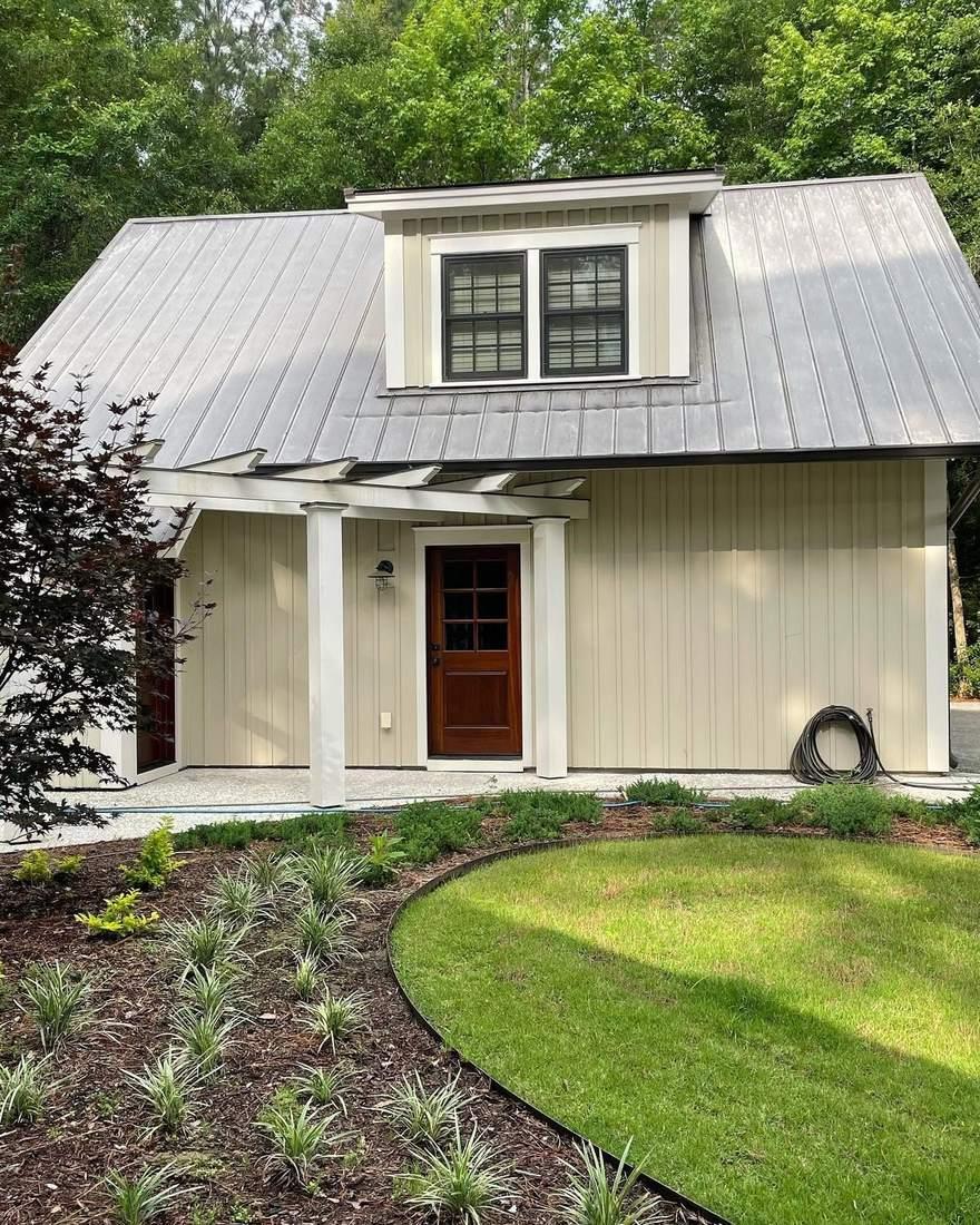 House washing on a coastal Georgia home in the Atlantic Coastal Cleaning service area