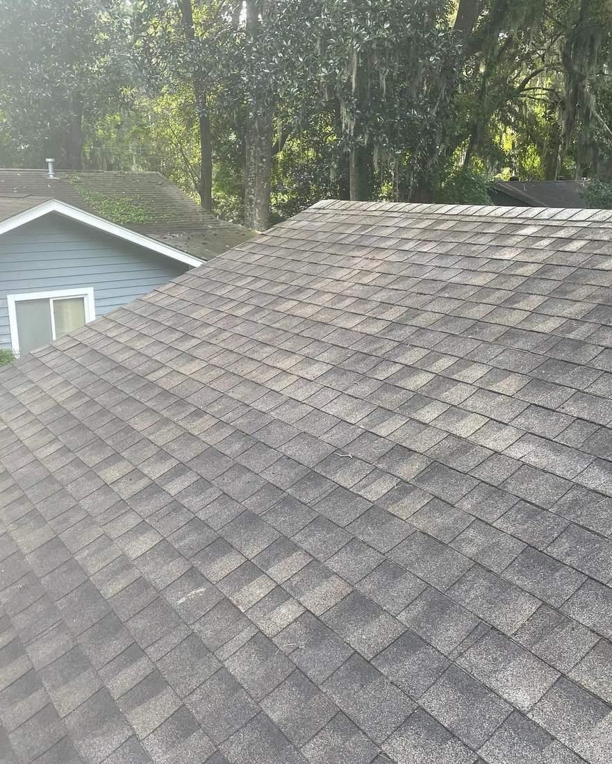 Soft washed roof with no pressure damage, Brunswick GA