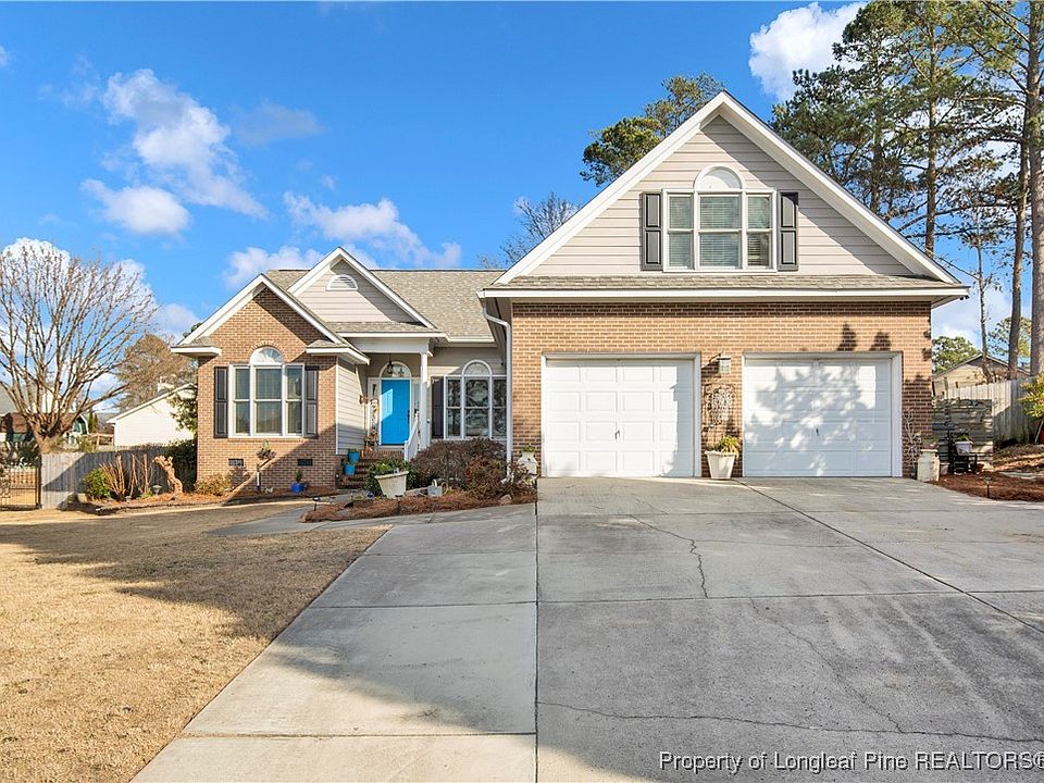 Fayetteville Concrete builds and installs Driveway