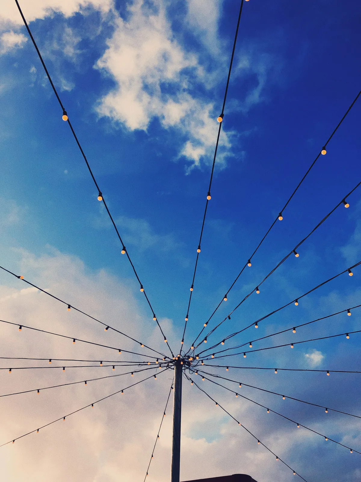 The Power of Community: Why Brands That Build Relationships Win in 2025