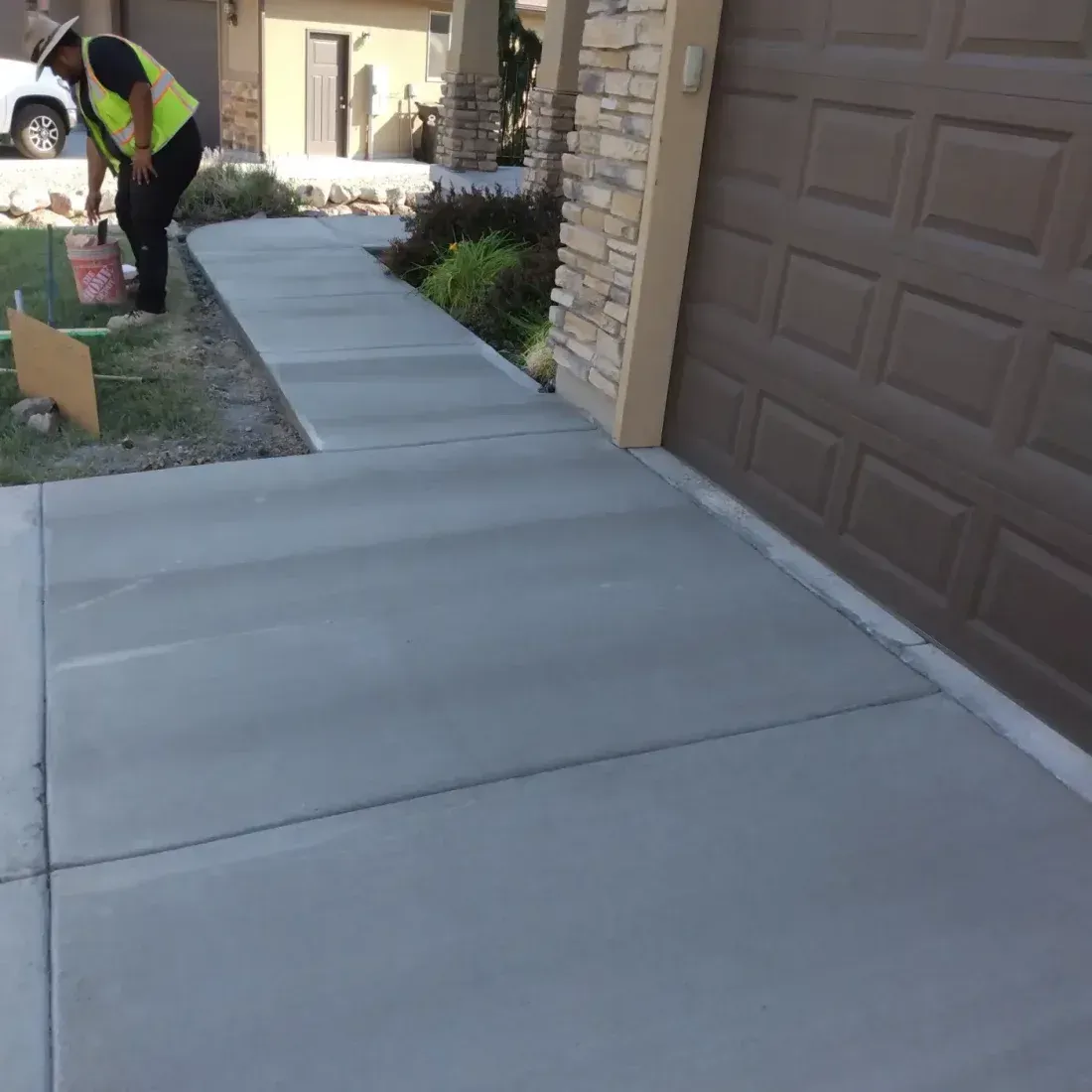 Salt Lake City Concrete builds and installs Pathway