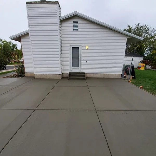 Salt Lake City Concrete builds and installs Driveway